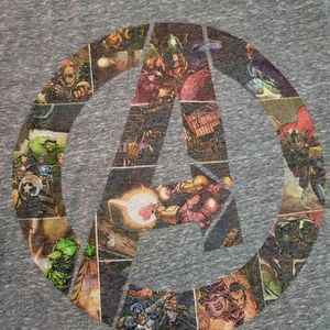 Marvel Avengers t shirt size L